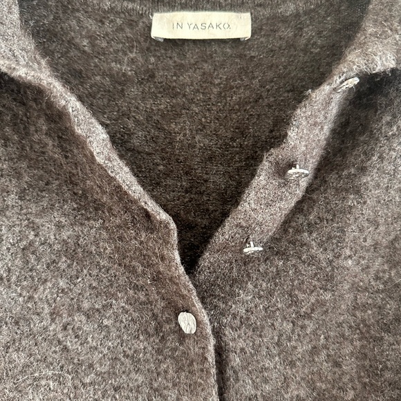 Polo-Collar Button-Up Knit Sweater - Short Sleeves - Size M - Picture 3 of 8